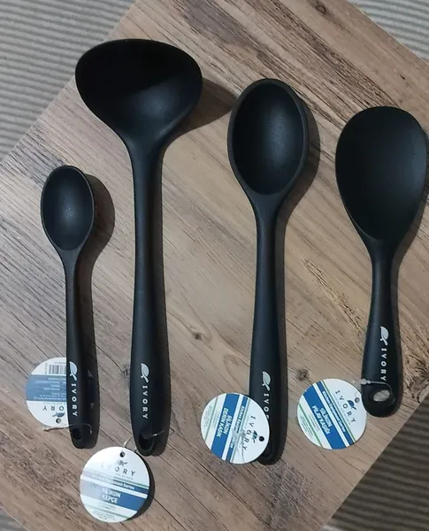 İvory Silikon 4 lü Set siyah (Kepçe-Pilav-Derin-Mini) 